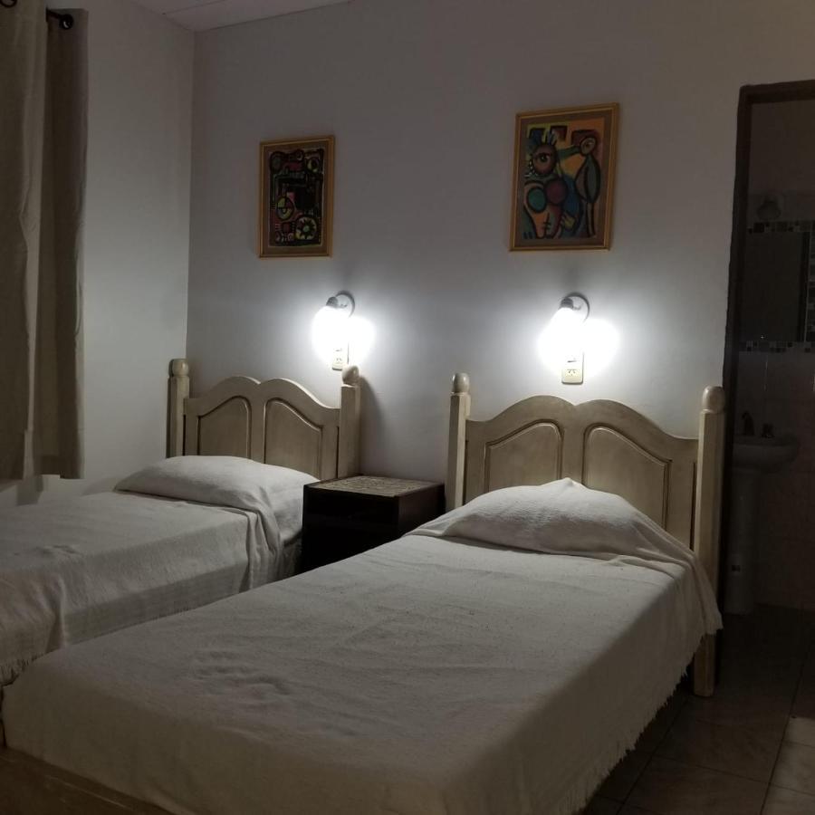 Hotel Mola Puerto Iguazu Luaran gambar