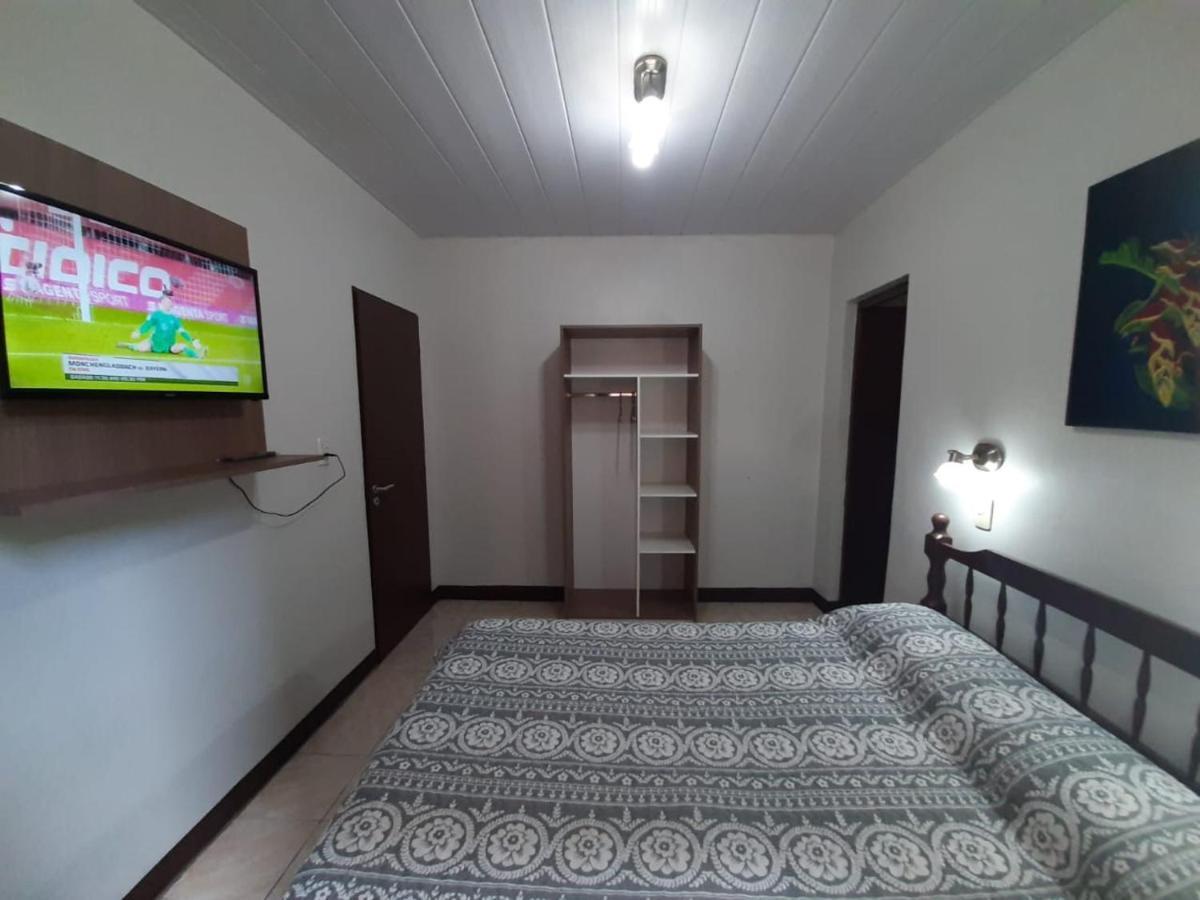 Hotel Mola Puerto Iguazu Luaran gambar