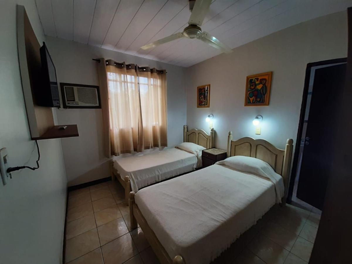 Hotel Mola Puerto Iguazu Luaran gambar