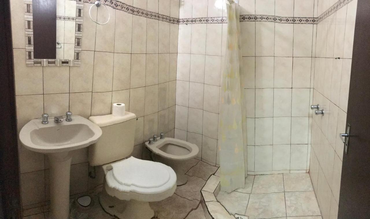 Hotel Mola Puerto Iguazu Luaran gambar